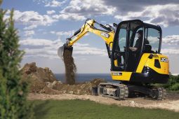 Pásový bagr JCB 8026